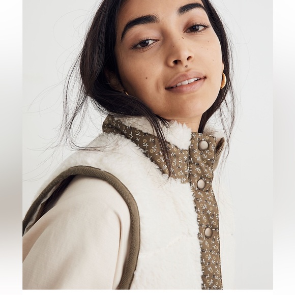 (Re)sourced Faux-Shearling Vest in Colorblock - Picture 4 of 10